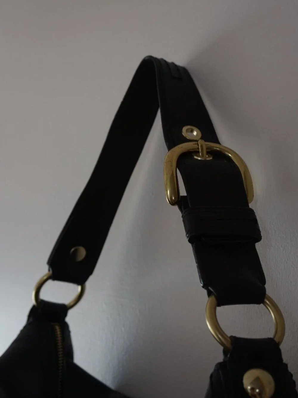 Vintage Coach Genuine Leather Medium Shoulder Bag 🖤✨